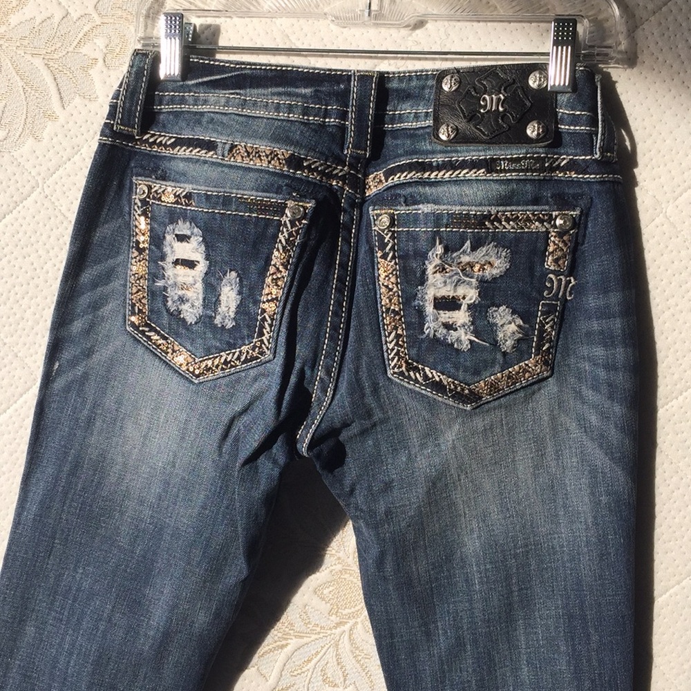 Jeans - Picture 4 of 5